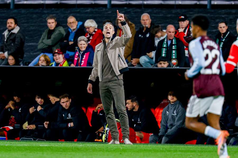 Van Persie praises Feyenoord performance after Aston Villa defeat