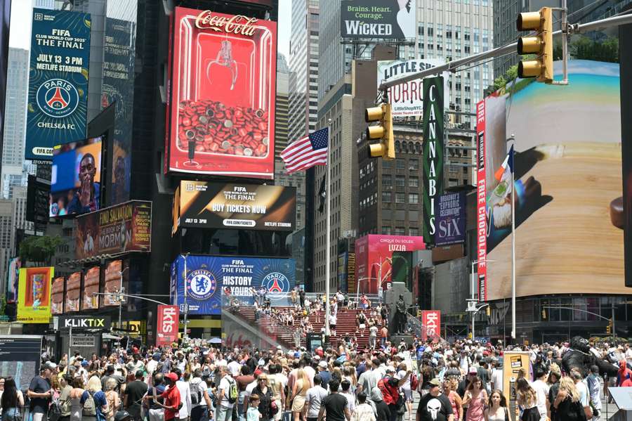 Times Square receberá bandeiraço brasileiro na véspera do jogo contra o Marrocos Times Square receberá bandeiraço brasileiro na véspera do jogo contra o Marrocos