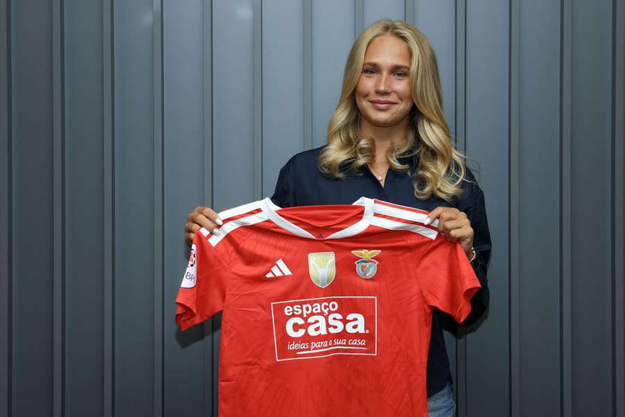 Frøya Dorsin vai jogar no Benfica Frøya Dorsin vai jogar no Benfica