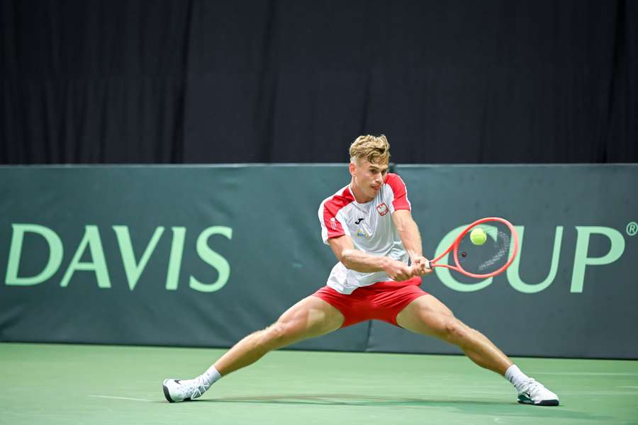 Tenis Flash: Fręch wyeliminowana w Guadalajarze, Polacy walczą z Wielką Brytanią