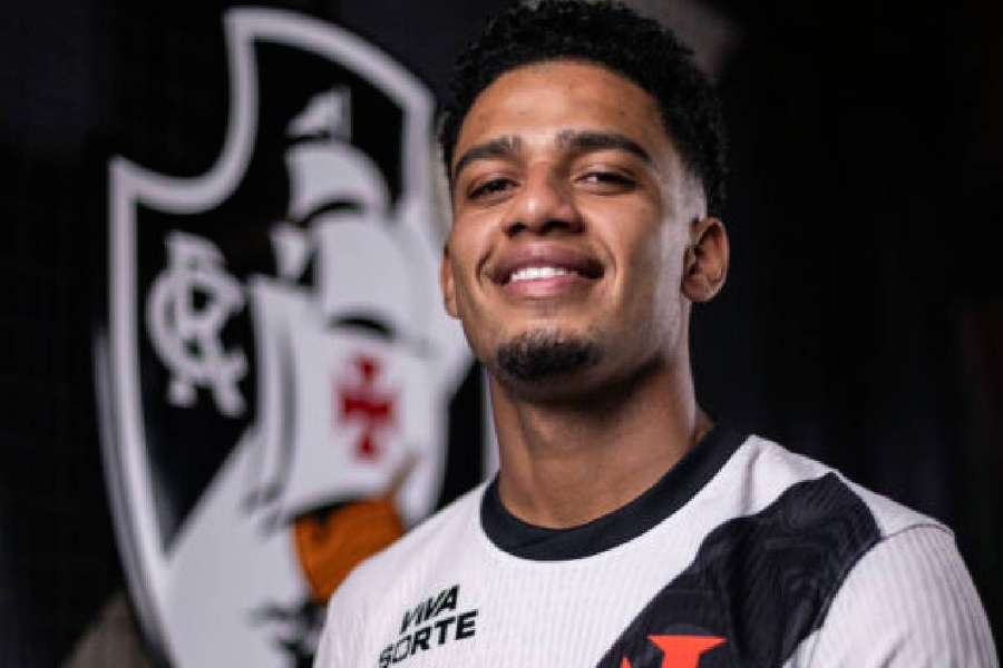 Vasco anuncia contratação de Brenner 