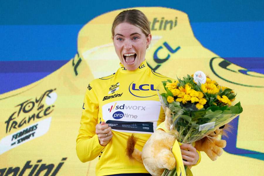 Demi Vollering wygrała jazdę na czas i została liderką Tour de France kobiet 