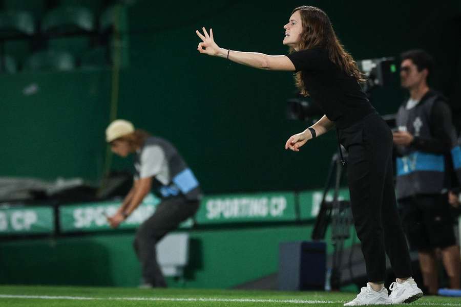 Mariana Cabral deixou comando técnico do Sporting