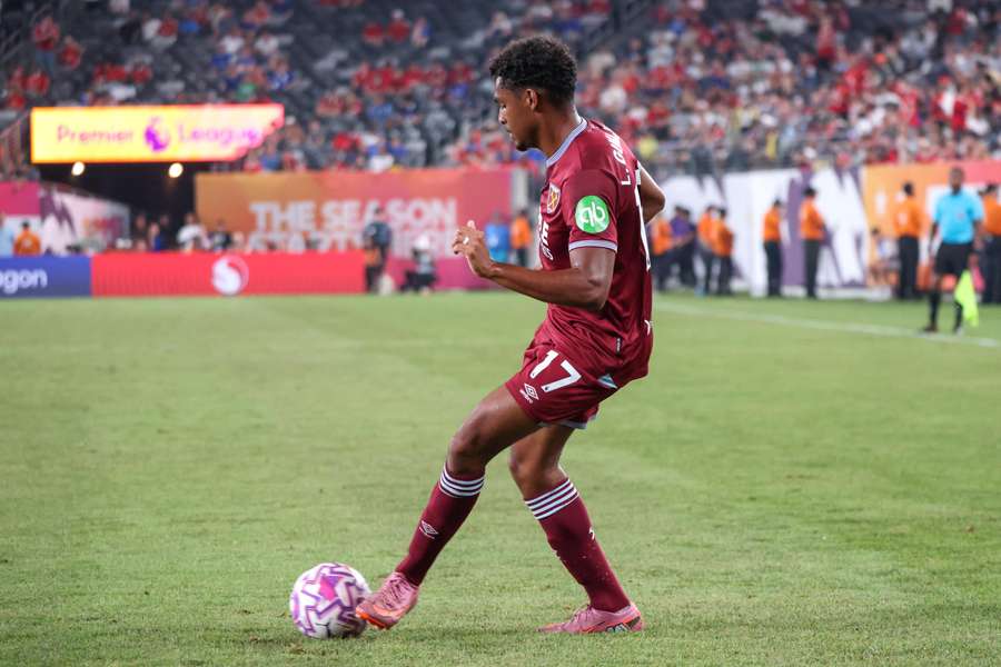 Luis Guilherme a caminho do Sporting