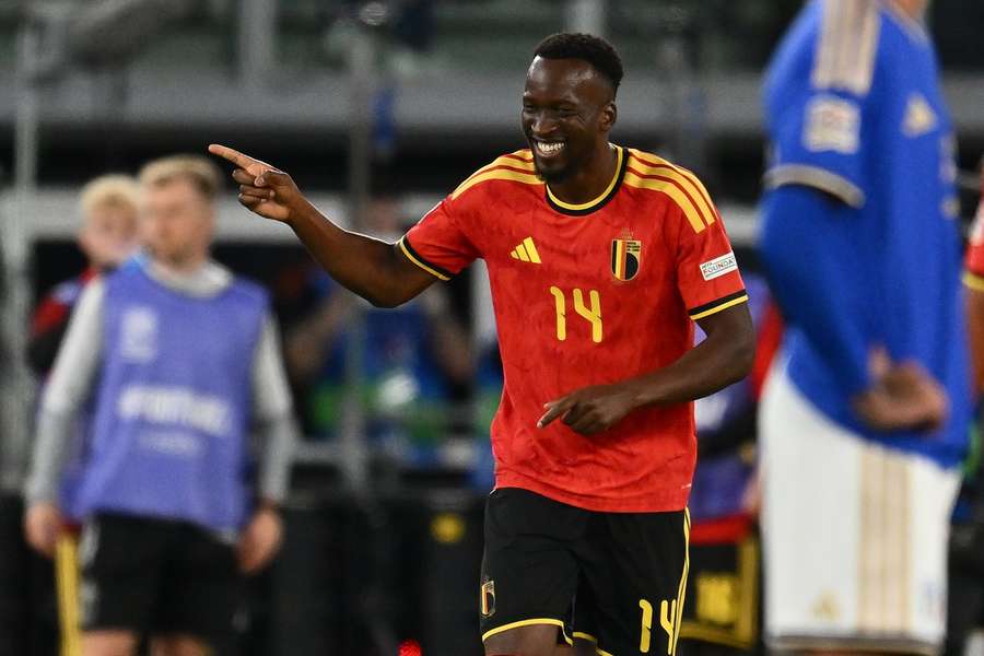 Lukebakio marcou o segundo golo da Bélgica diante da Itália Lukebakio marcou o segundo golo da Bélgica diante da Itália
