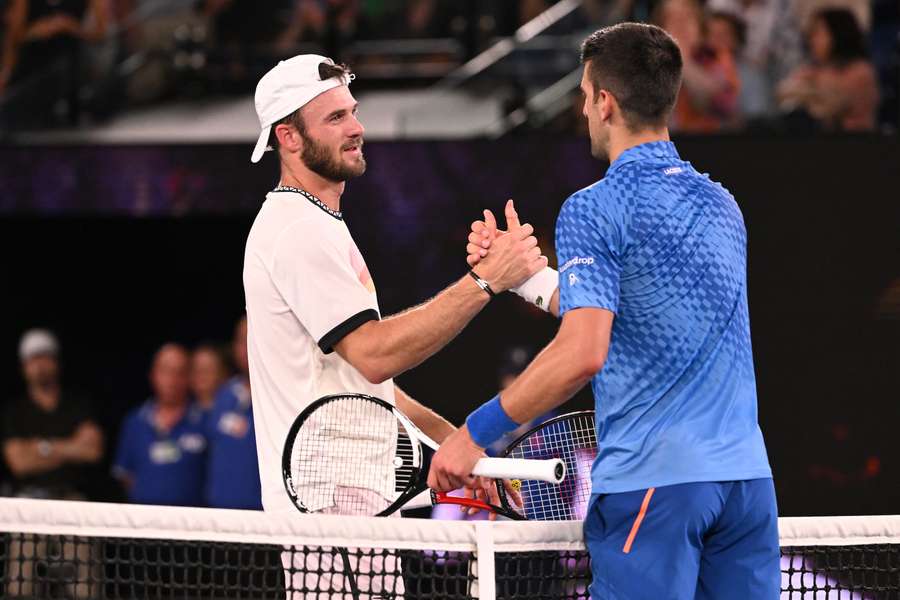 Paul (links) und Djoković beim obligatorischen Handshake nach Spielende