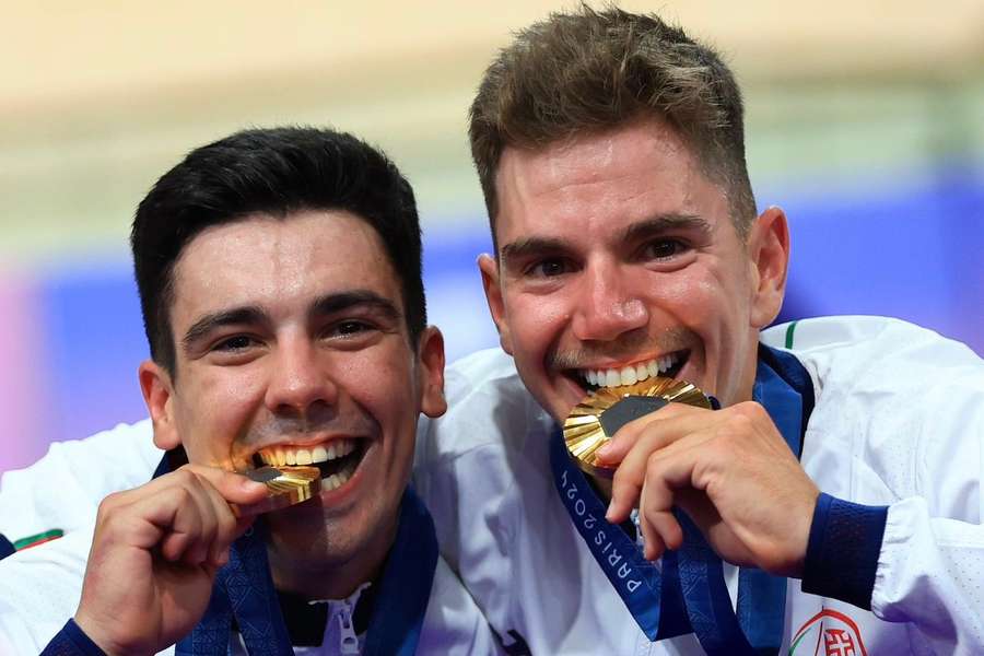 Iúri Leitão e Rui Oliveira com a medalha de ouro