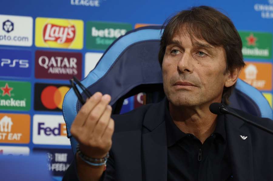 Antonio Conte looks on 