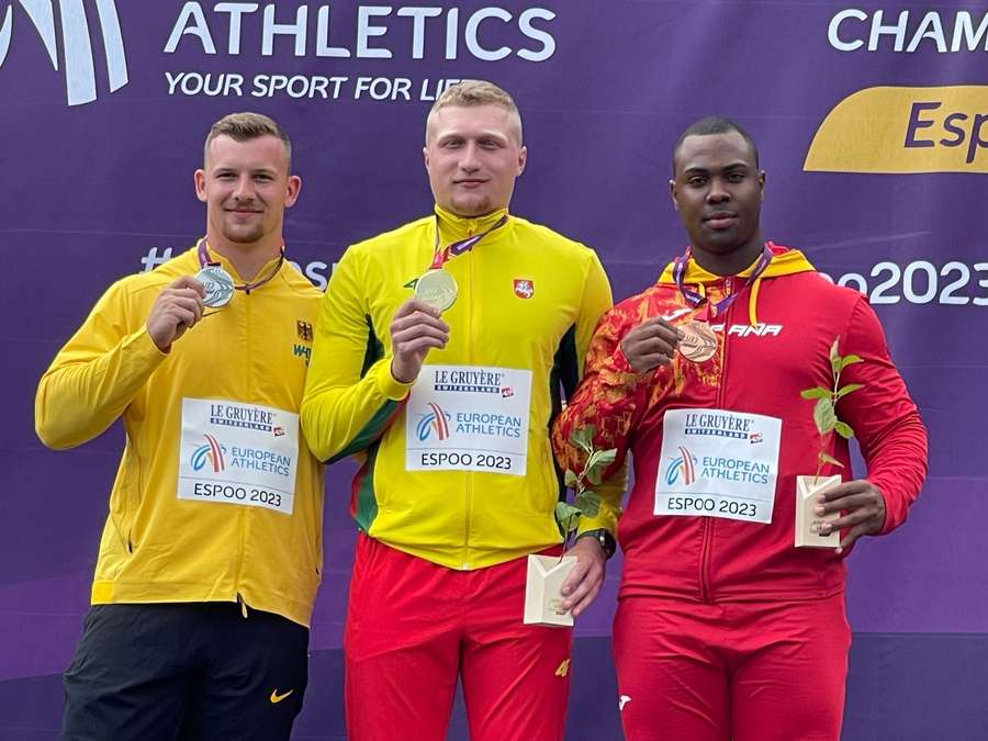 Yasiel Sotero, con su bronce