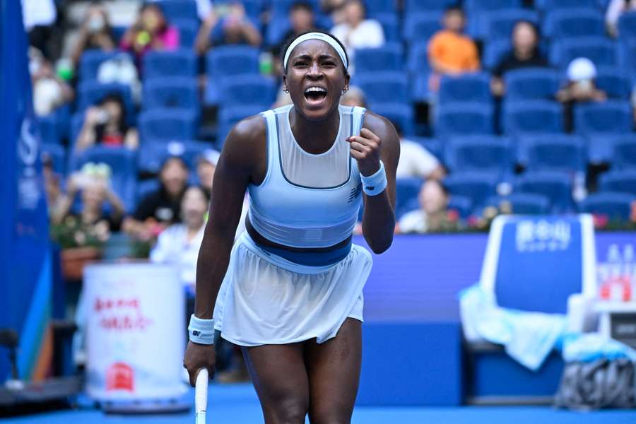 Coco Gauff celebrates victory against Leylah Fernandez