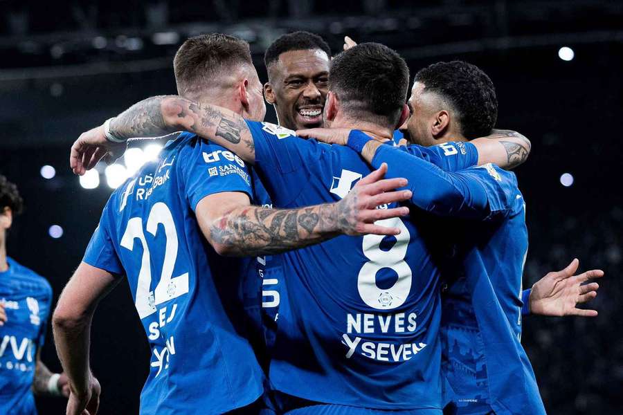 O Al-Hilal quase se complicou nos erros defensivos