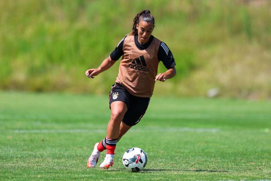 Andreia Norton sofreu entorse do joelho direito