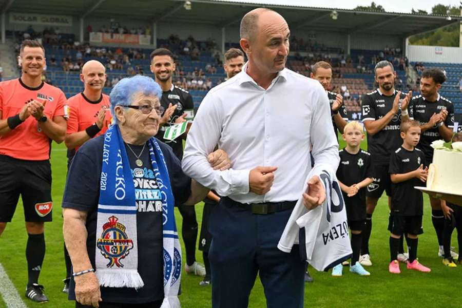 V 1. FC Slovácko končí dosavadní ředitel Petr Pojezný, balí i Tomáš Skuhravý.