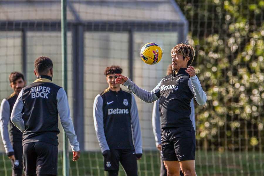Morita a contas com um problema muscular na coxa esquerda