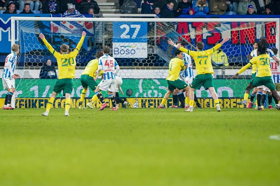 Heerenveen - Sittard 2-2