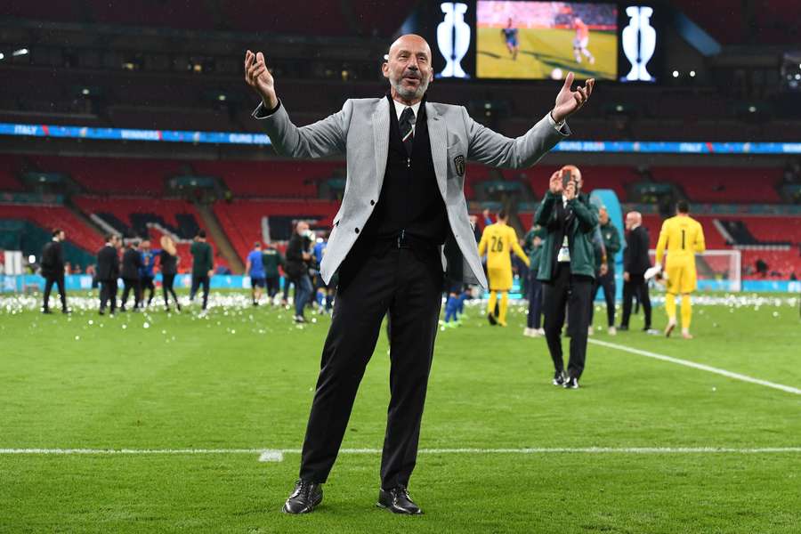 Lenda do futebol italiano, Gianluca Vialli morre aos 58 anos