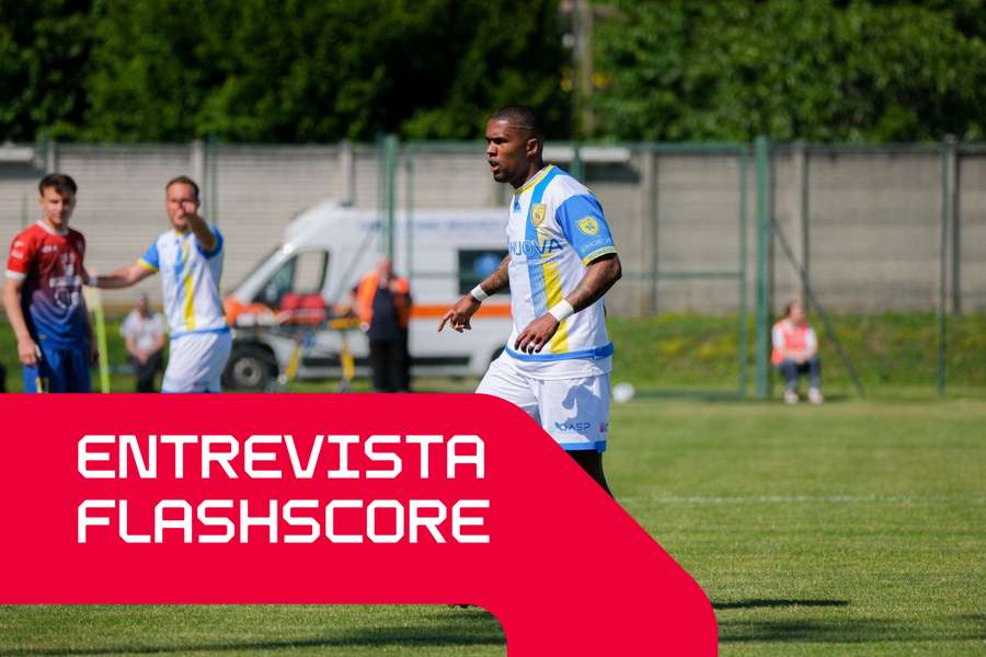 Douglas Costa em ação pelo ChievoVerona Douglas Costa em ação pelo ChievoVerona