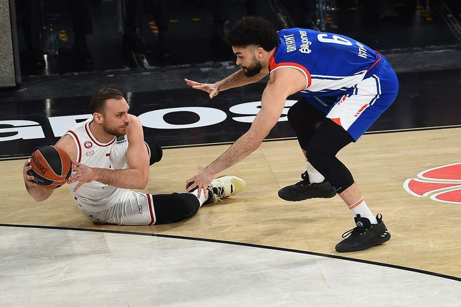 Eurolega, cadono Bologna e Milano, il Barcellona si impone sul Partizan a Belgrado