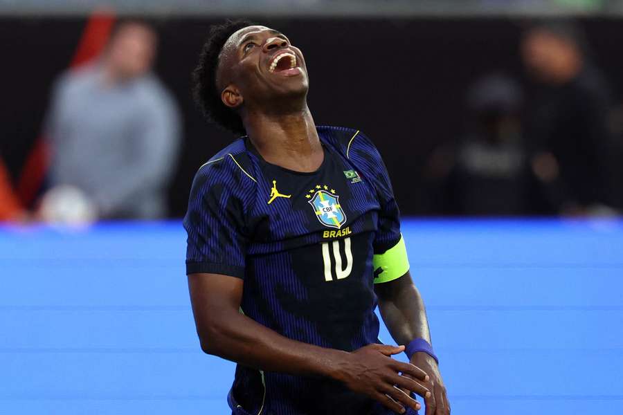 Vini Jr. ainda está em dívida com o torcedor brasileiro quando o assunto é Seleção Vini Jr. ainda está em dívida com o torcedor brasileiro quando o assunto é Seleção