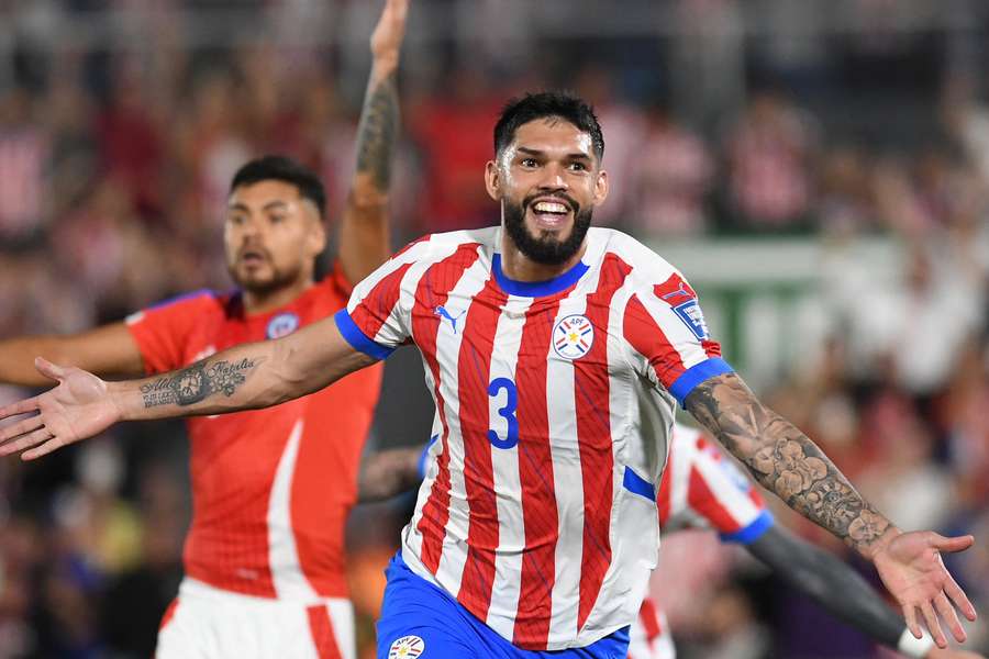 Alderete garantiu a vitória do Paraguai sobre o Chile