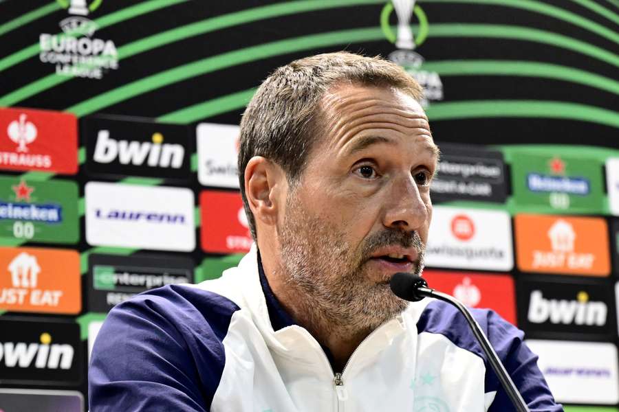 John van 't Schip traint met zijn ploeg dagelijks op strafschoppen