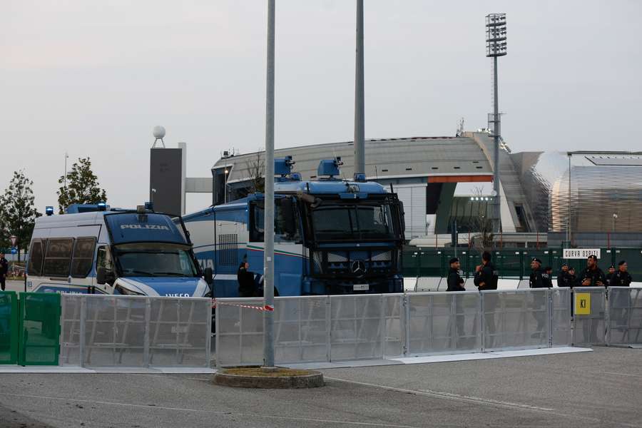 Allerta massima intorno allo Stadio Friuli di Udine