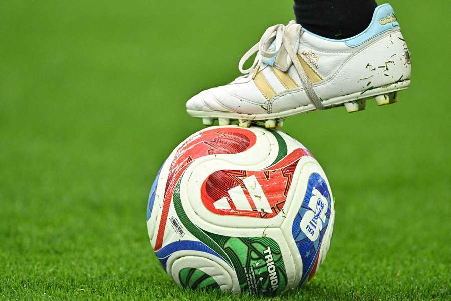 Mingea Adidas Trionda de la Cupa Mondială 2026 Mingea Adidas Trionda de la Cupa Mondială 2026
