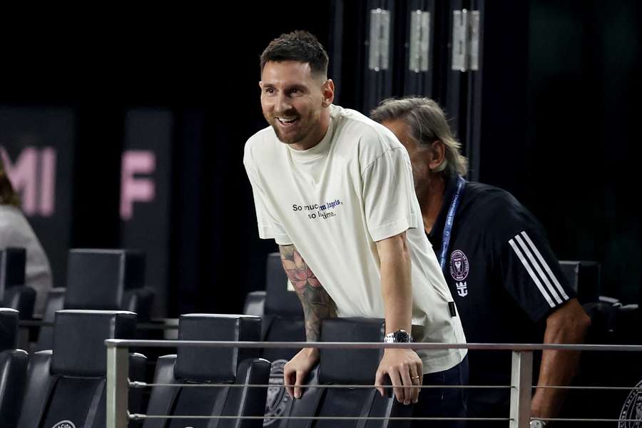 Lionel Messi assistiu na bancada à derrota do Inter Miami