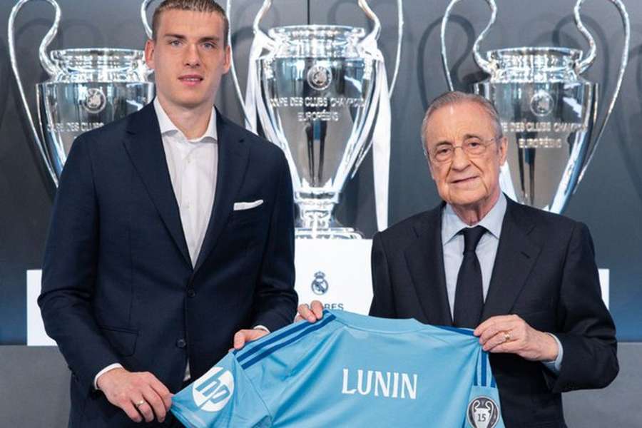 Lunin com Florentino Pérez