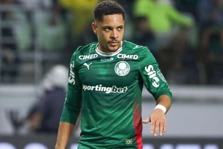 Vitor Roque comentou sobre críticas de Abel Ferreira Vitor Roque comentou sobre críticas de Abel Ferreira