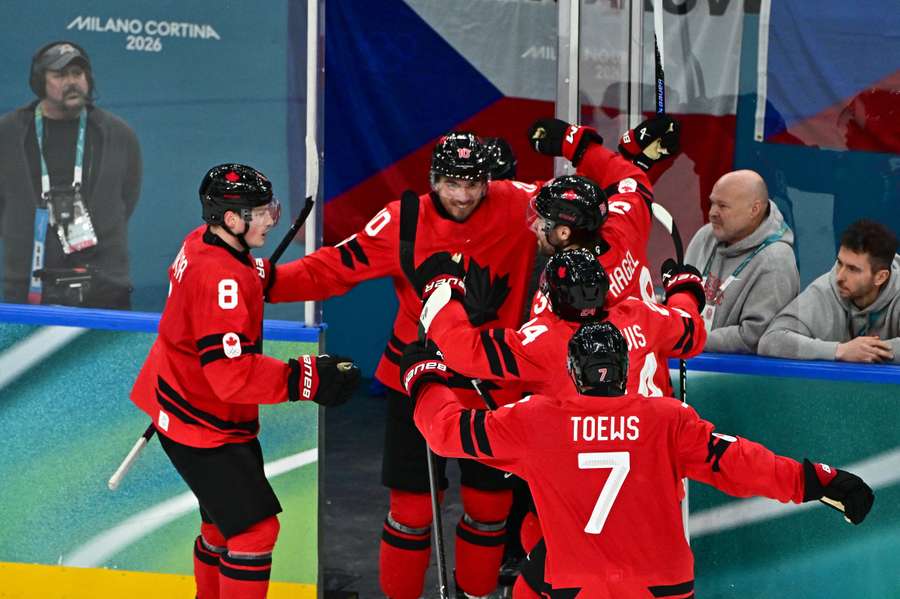 Kanada potvrdila pozíciu favorita.