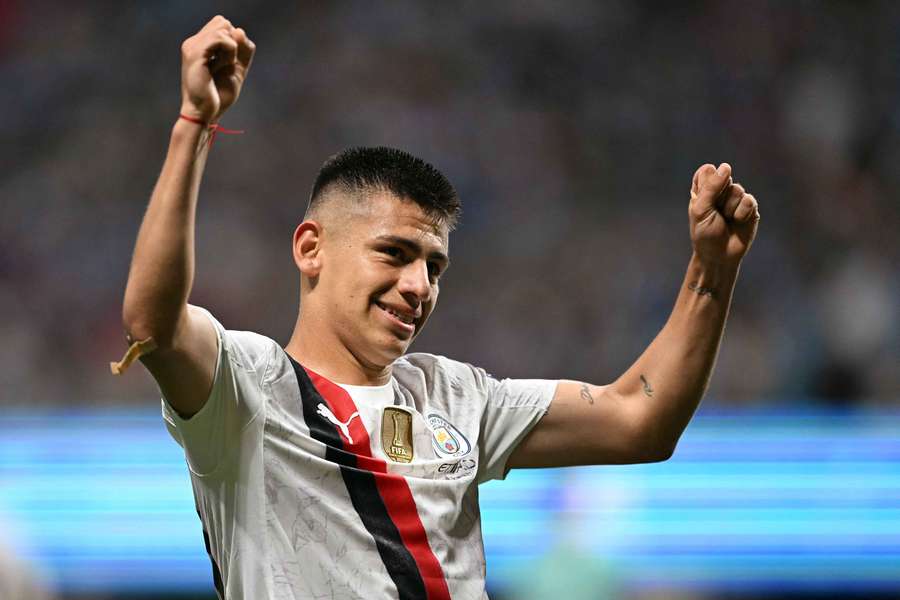 Echeverri celebrates his goal for Manchester City
