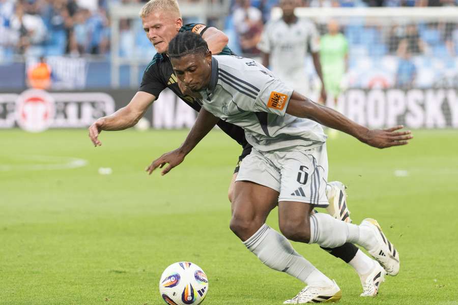 Slovan sa proti Skalici trápil, ale získal tri body.