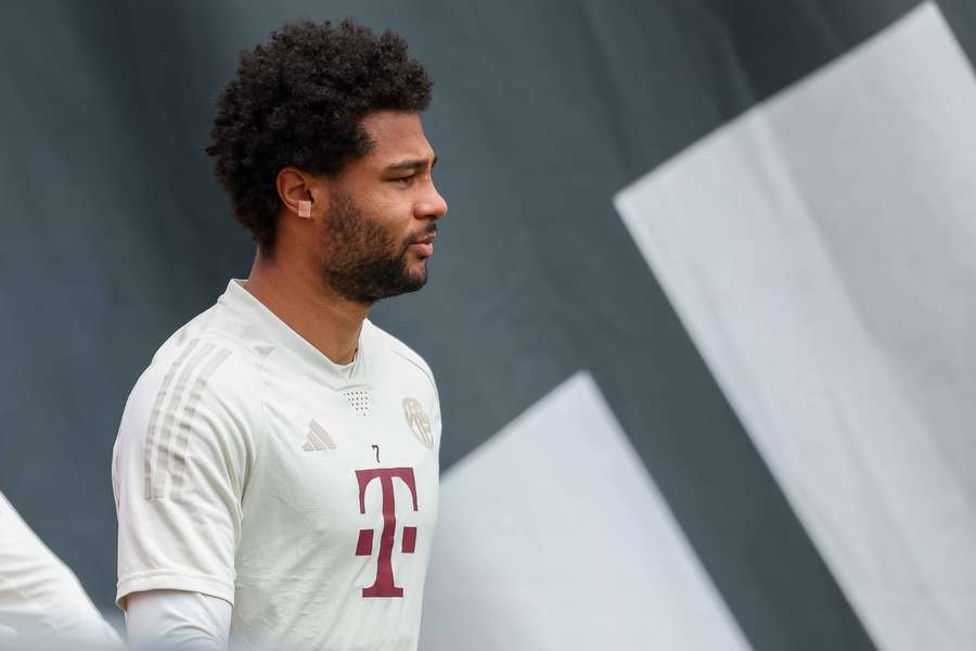 Serge Gnabry will seinen Teamkollegen etwas voraus haben.