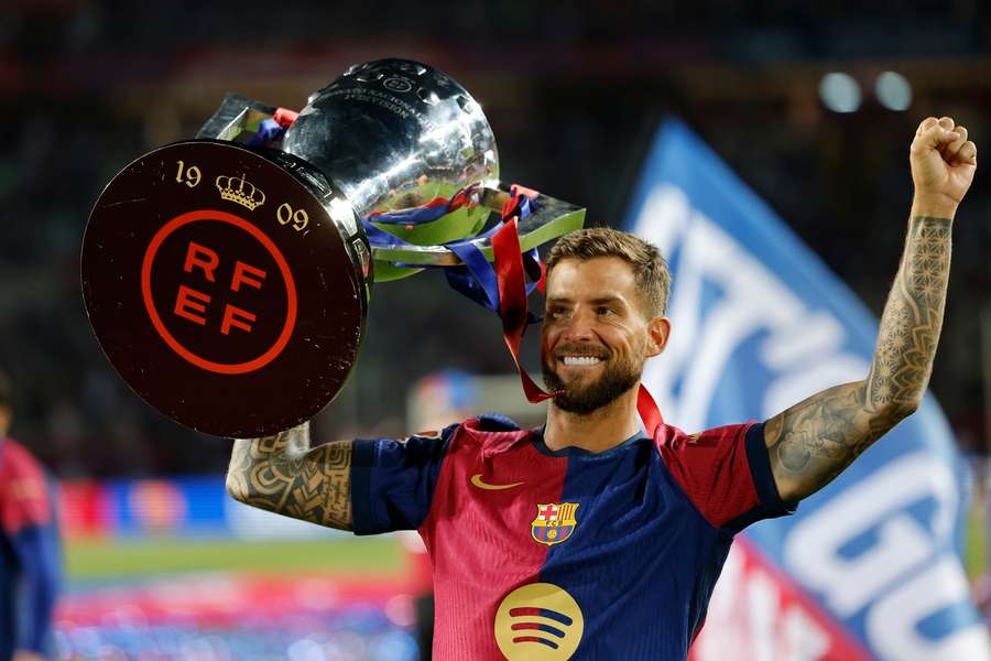 Martínez ještě v dresu Barcelony Martínez ještě v dresu Barcelony