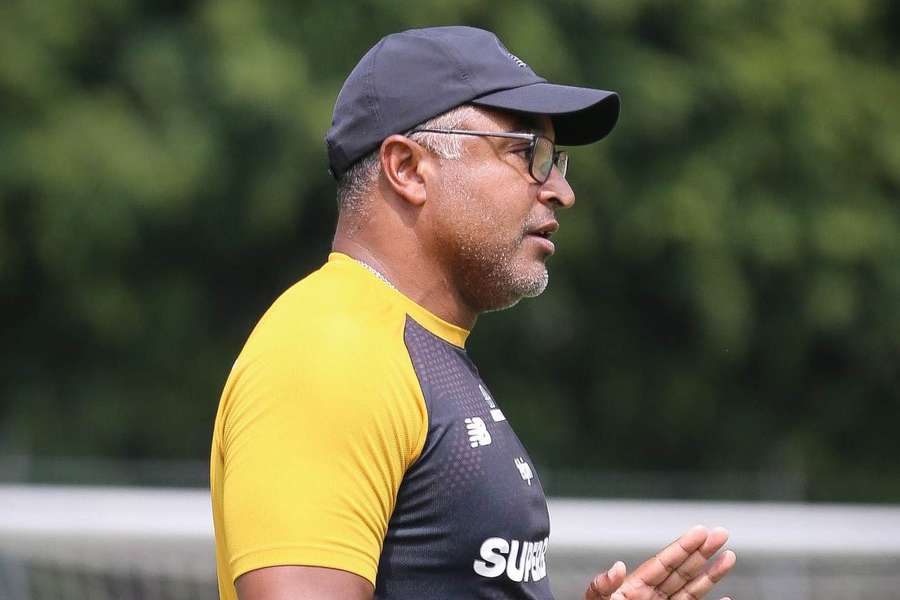 Roger Machado durante treinamento no São Paulo
