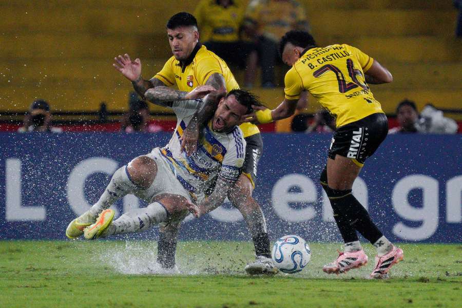 Barcelona SC resucita a costa de Boca Juniors en la Libertadores (1-0)
