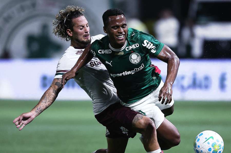 Arias enfrentou Fluminense em Barueri no primeiro turno Arias enfrentou Fluminense em Barueri no primeiro turno