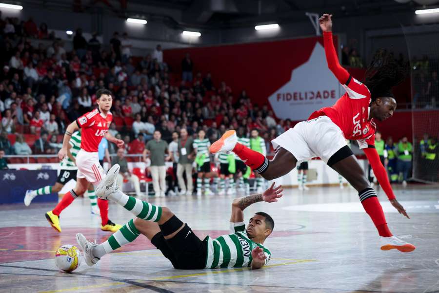 Benfica levou a melhor diante do Sporting no Pavilhão da Luz