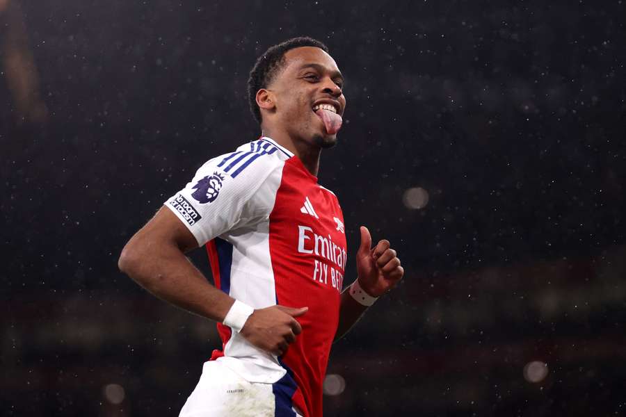 Timber fez seu primeiro gol com a camisa do Arsenal