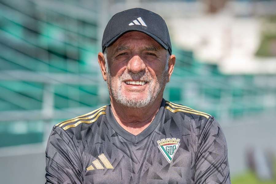 António Pereira apresentado em Alcochete