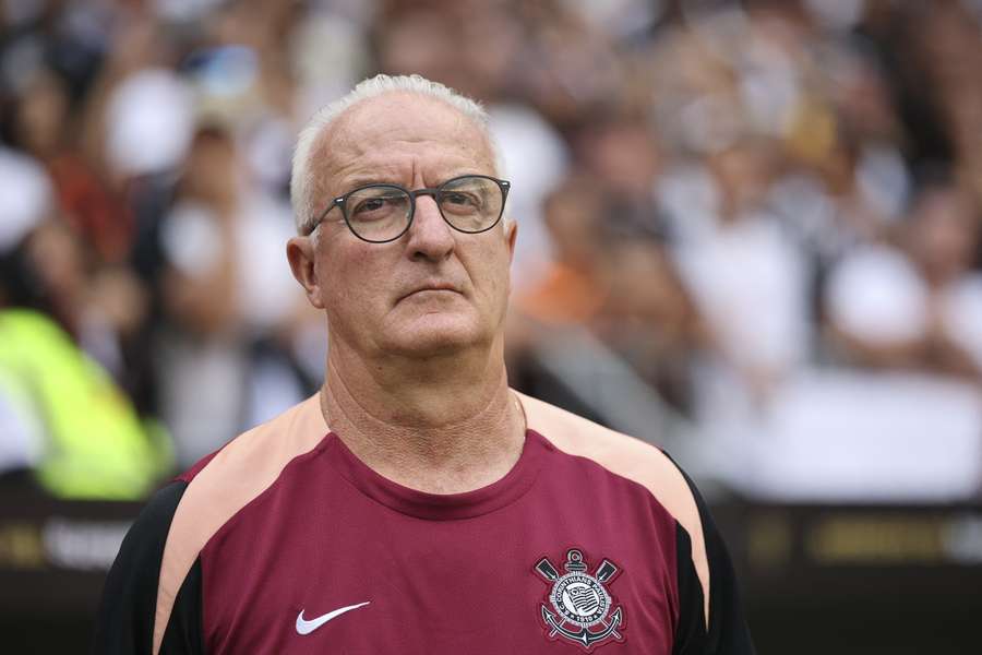 Para Dorival Júnior, Brasil está penalizando uma geração Para Dorival Júnior, Brasil está penalizando uma geração
