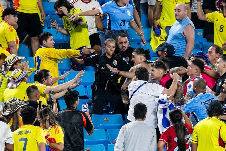 Darwin Núñez y otros internacionales uruguayos, durante el altercado