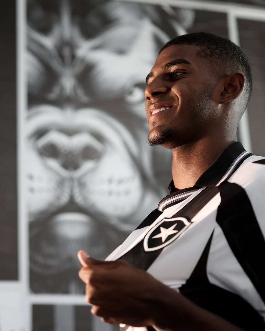 Wallace Davi trocou o Fluminense pelo Botafogo