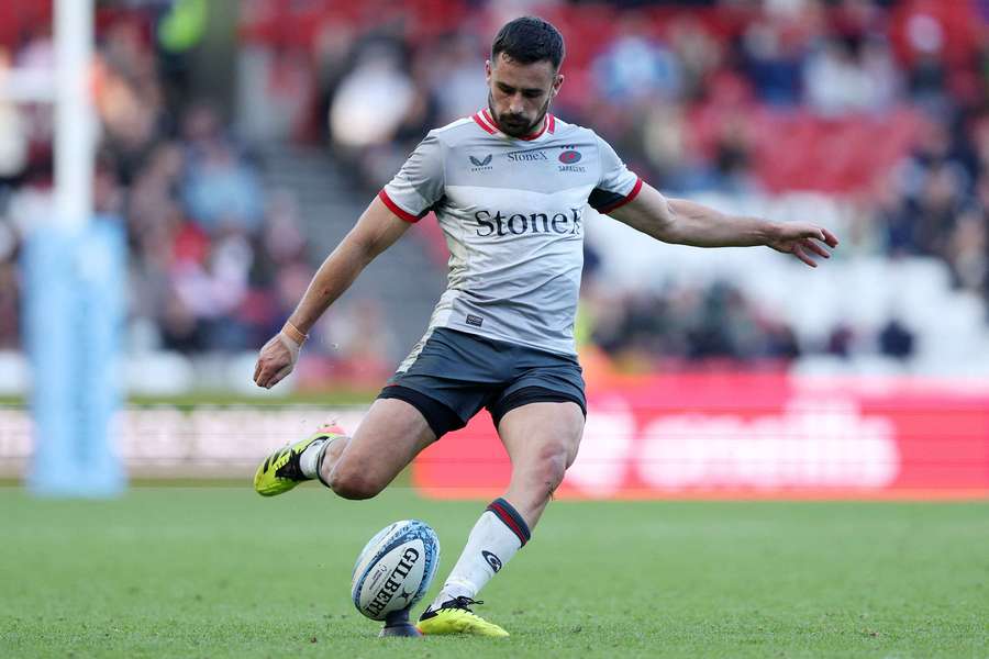 Alex Lozowski successfully kicks a penalty to secure the match winning points for Saracens against Bristol on Saturday