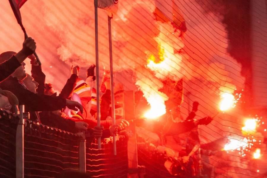 Bayern Ultras light flares at the Parken Stadium