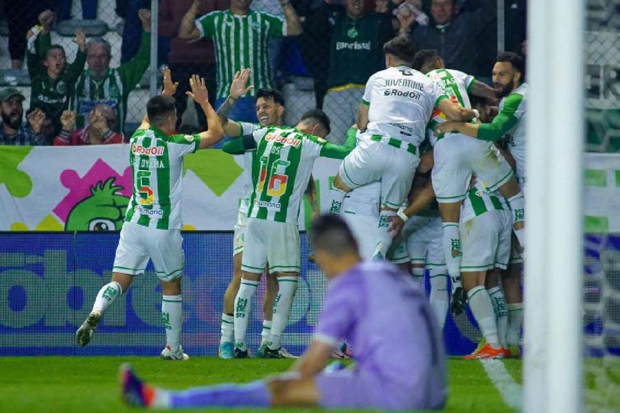 Juventude e Fluminense fizeram um jogo movimentado no Sul do país