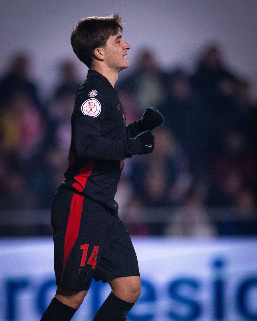 Pablo Torre brilhou na goleada do Barça sobre o Barbastro