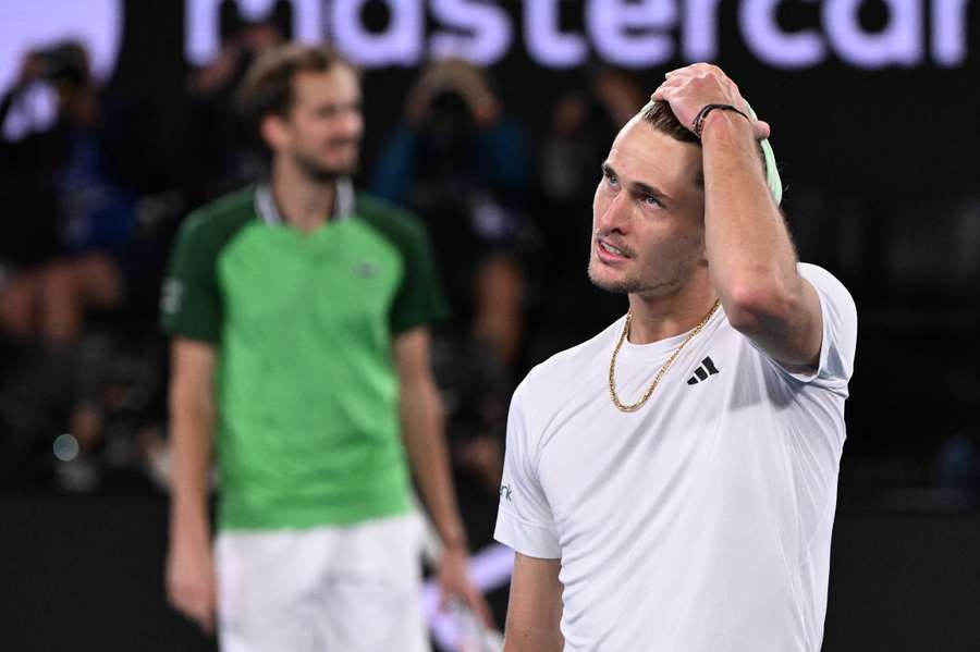 Die Hassliebe zwischen Sascha Zverev (r.) und Daniil Medvedev (l.) war schon oft Thema auf der ATP-Tour.