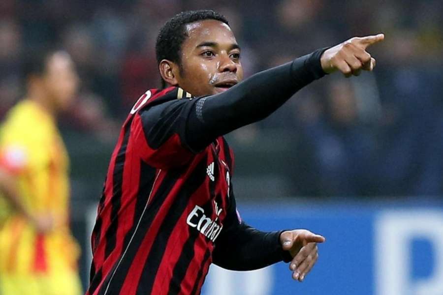 Robinho foi condenado a nove anos de prisão na Itália